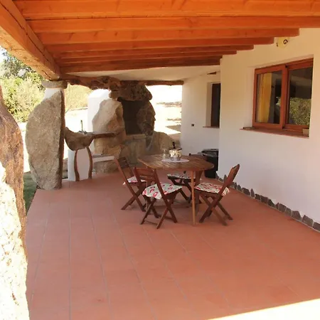 Sleeps 5 Pool Air Con Wifi