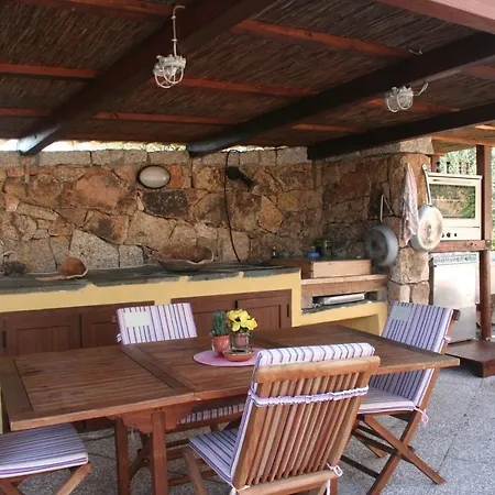 Sleeps 5 Pool Air Con Wifi דירה Telti