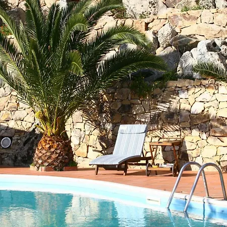 Sleeps 5 Pool Air Con Wifi