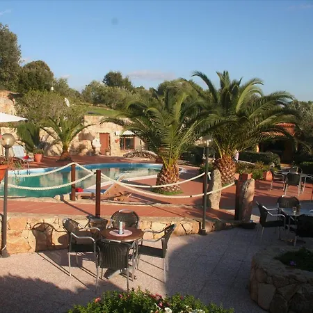דירה Sleeps 5 Pool Air Con Wifi