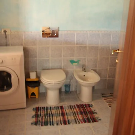 דירה Sleeps 5 Pool Air Con Wifi *