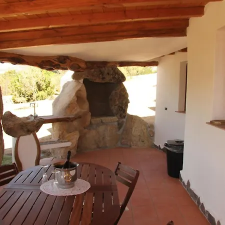 Sleeps 5 Pool Air Con Wifi